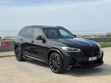 2019 BMW M50i