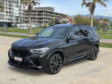 2019 BMW M50i