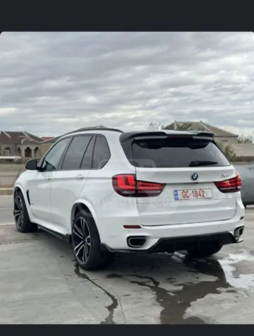 2016 BMW F15