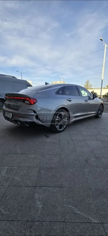 2023 Kia K5