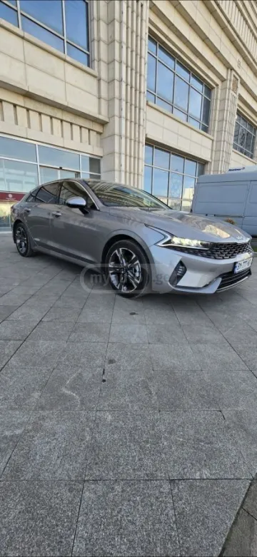 2023 Kia K5