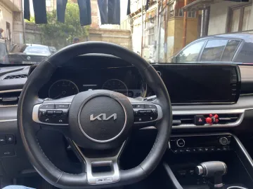 2023 Kia K5