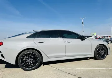 2023 Kia K5