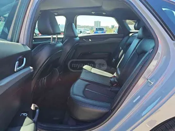 2023 Kia K5